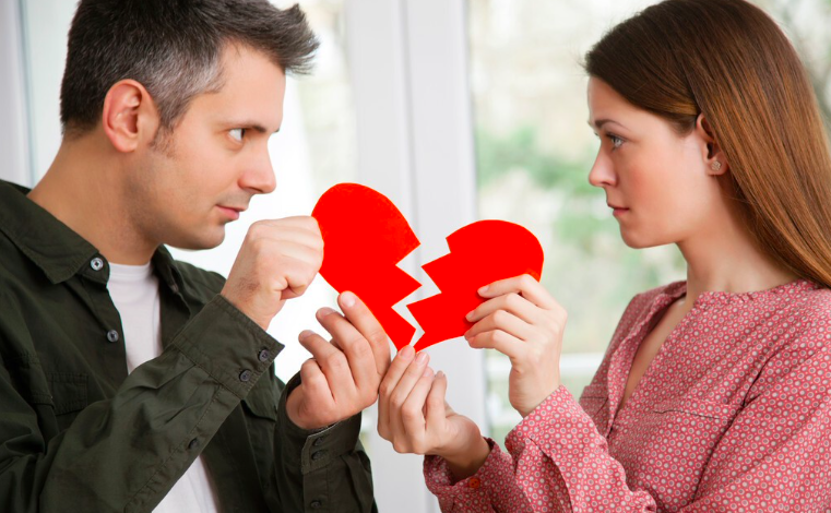 来宾离婚如何申请财产保全冻结对方账户